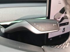 Tesla Model Y Rear-Wheel Drive - ფოტო 14