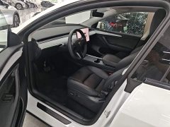 Tesla Model Y Rear-Wheel Drive - ფოტო 15
