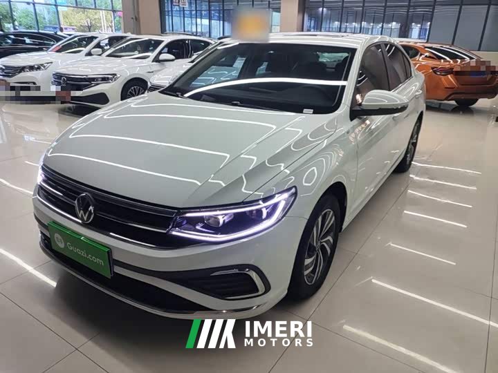 Volkswagen Bora 200TSI DSG Comfort Navigation Edition