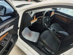 Volkswagen Bora 200TSI DSG Comfort Navigation Edition - ფოტო 16