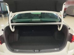 Volkswagen Bora 200TSI DSG Comfort Navigation Edition - ფოტო 19
