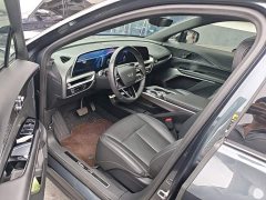 Cadillac IQ Sharp Song 2022 Rear-Wheel Drive Long Range Luxury - ფოტო 16