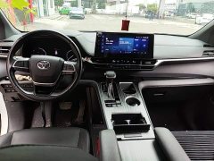 Toyota Sienna 2021 2.5L Hybrid Premium Edition - ფოტო 10