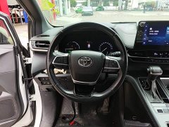 Toyota Sienna 2021 2.5L Hybrid Premium Edition - ფოტო 11
