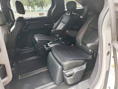 Toyota Sienna 2021 2.5L Hybrid Premium Edition - ფოტო 17