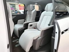 Buick GL8 Luzun Respect Edition - ფოტო 17