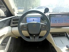 BYD Qin L DM-i 80KM Excellence Edition - ფოტო 11