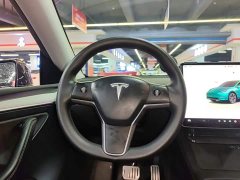 Tesla Model Y Long Range All-Wheel Drive - ფოტო 11