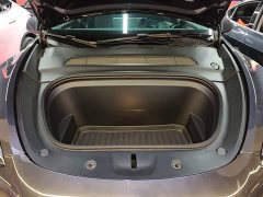 Tesla Model Y Long Range All-Wheel Drive - ფოტო 20