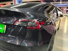 Tesla Model Y Long Range All-Wheel Drive - ფოტო 8