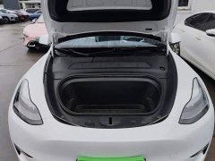 Tesla Model Y Long Range All-Wheel Drive - ფოტო 20