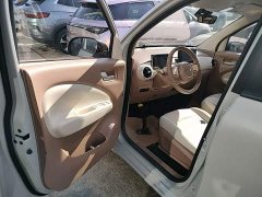 Wuling Hongguang MINIEV Fourth Generation Four-Door Premium Edition - ფოტო 16