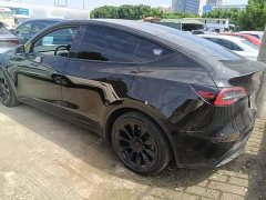 Tesla Model Y Standard Range RWD - ფოტო 5