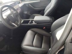 Tesla Model Y Rear-Wheel Drive - ფოტო 15
