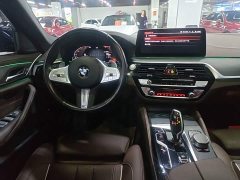 BMW 5 Series Facelift 530Li Luxury M Sport Package - ფოტო 13