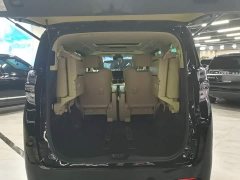 Toyota Vellfire 2020 Dual Engine 2.5L Black Gold Limited Edition - ფოტო 19