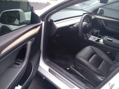 Tesla Model Y Rear-Wheel Drive - ფოტო 16