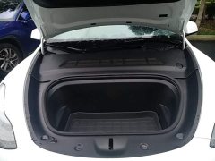 Tesla Model Y Rear-Wheel Drive - ფოტო 20