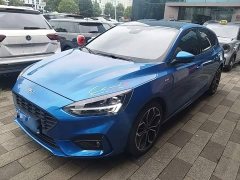 Ford Focus Hatchback EcoBoost 180 Automatic ST Line - ფოტო 1