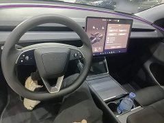 Tesla Model Y Rear-Wheel Drive Launch Edition - ფოტო 10