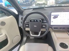 Li Auto L7 Pro - ფოტო 11