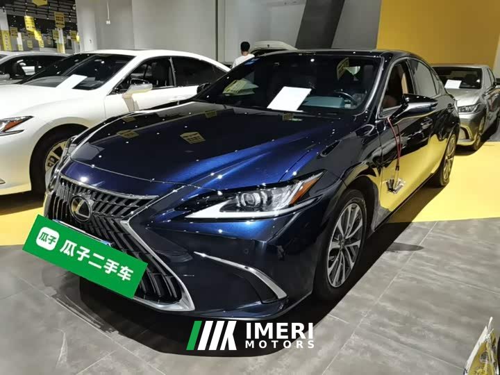 Lexus ES 2022 300h Excellence Edition - ავტომობილი ჩინეთიდან
