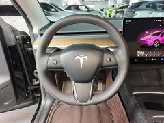 Tesla Model Y Long Range All-Wheel Drive - ფოტო 11