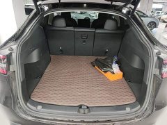 Tesla Model Y Long Range All-Wheel Drive - ფოტო 19