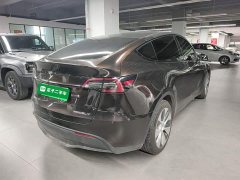 Tesla Model Y Long Range All-Wheel Drive - ფოტო 7