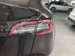 Tesla Model Y Long Range All-Wheel Drive - ფოტო 8