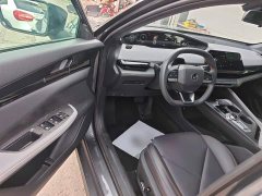 Changan UNI-V 2022 1.5T Deluxe - ფოტო 16