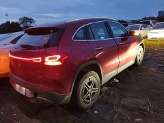 Mercedes-Benz EQA 300 4MATIC Launch Edition - ფოტო 5