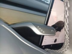 Tesla Model Y Rear-Wheel Drive - ფოტო 6