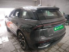 Lincoln Explorer 2.0T AWD Elite - ფოტო 5