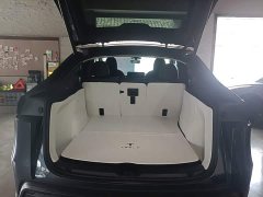 Tesla Model Y Rear-Wheel Drive - ფოტო 19