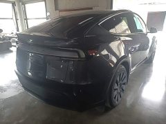 Tesla Model Y Rear-Wheel Drive - ფოტო 7