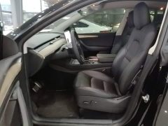 Tesla Model Y Standard Range RWD - ფოტო 15