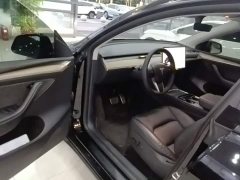 Tesla Model Y Standard Range RWD - ფოტო 16
