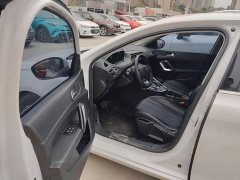 Peugeot 308 2019 230THP Automatic Luxury National VI - ფოტო 16