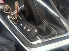 Geely Emgrand X3 2020 1.5L CVT Luxury - ფოტო 9
