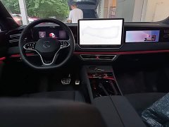 Volkswagen Tiguan L PRO 380TSI AWD R-Line Premium Edition - ფოტო 10