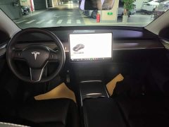 Tesla Model Y Standard Range RWD - ფოტო 10