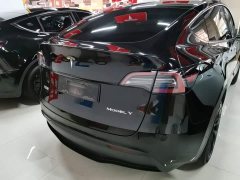 Tesla Model Y Standard Range RWD - ფოტო 6