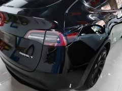 Tesla Model Y Standard Range RWD - ფოტო 8