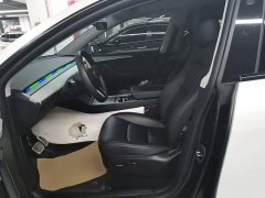 Tesla Model Y Rear-Wheel Drive - ფოტო 15