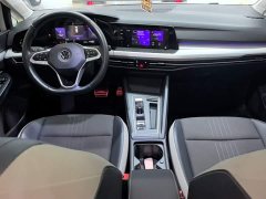 Volkswagen Golf 200TSI DSG - ფოტო 10