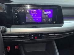 Volkswagen Golf 200TSI DSG - ფოტო 13