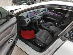 IM Motors Zhiji LS6 Lingxi Intelligent Driving Edition - ფოტო 16