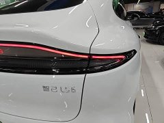 IM Motors Zhiji LS6 Lingxi Intelligent Driving Edition - ფოტო 8