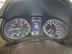 Nissan Qashqai 2.0L CVT Luxury - ფოტო 12
